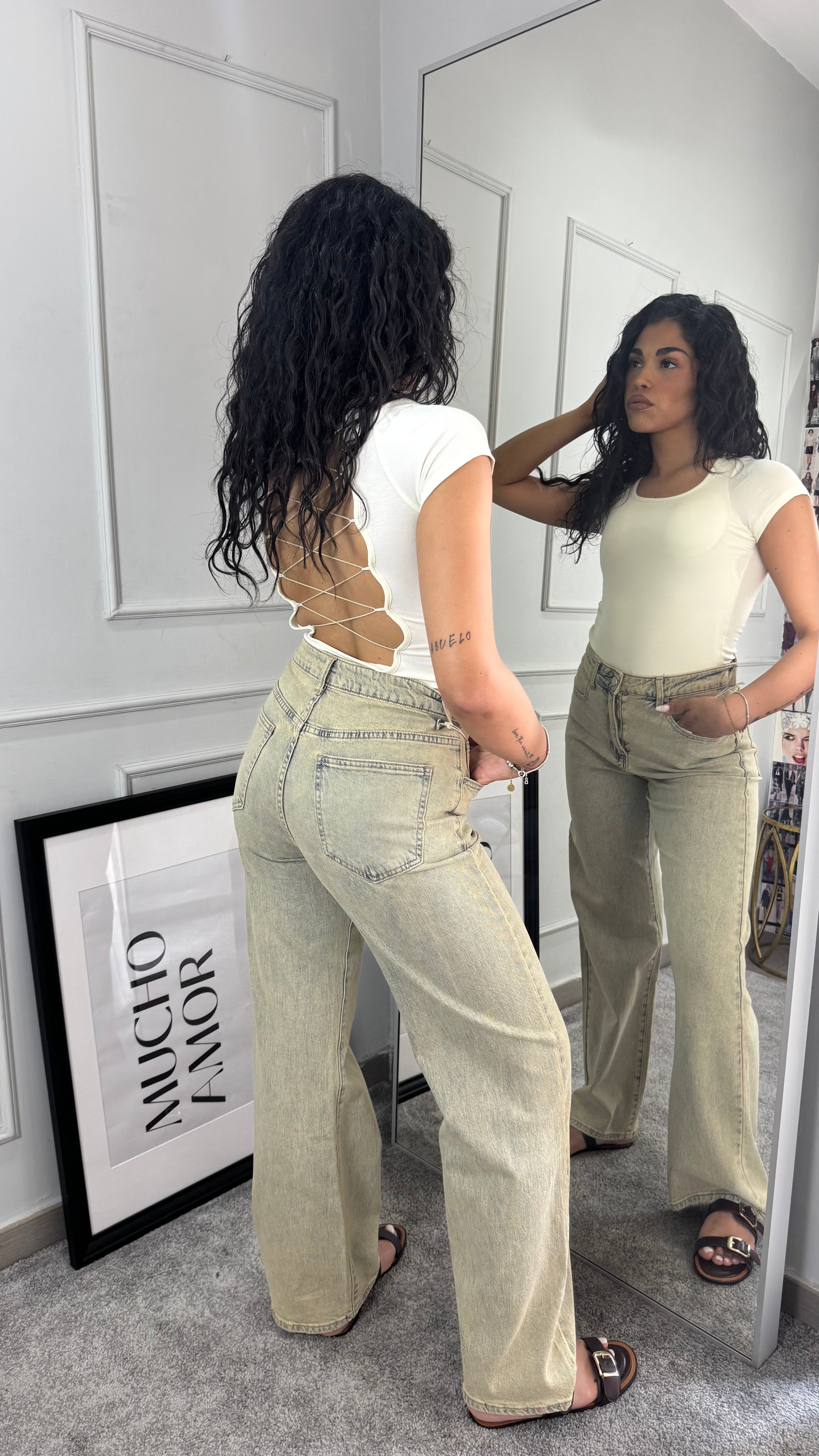 T-shirt con reggiseno