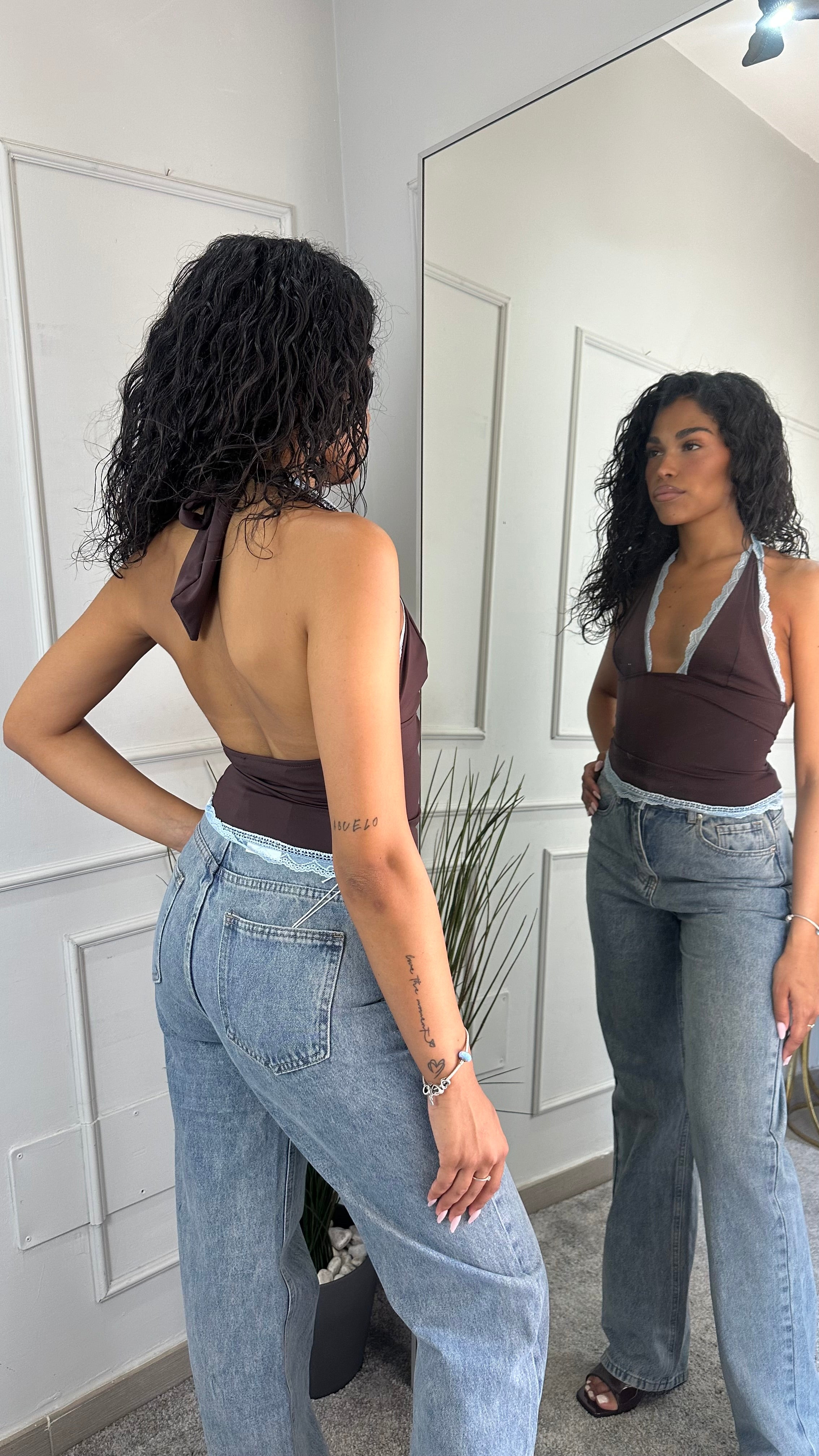 Jeans see