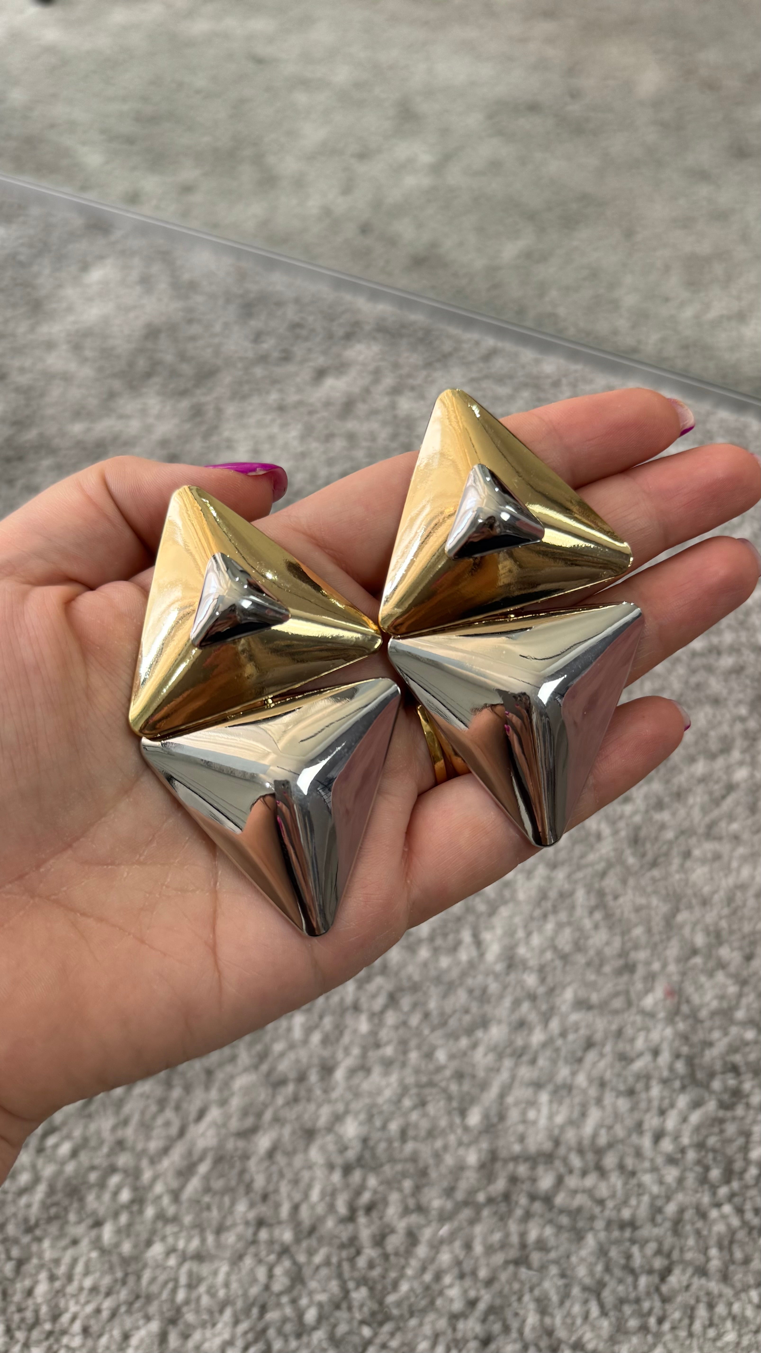 Orecchini triangle