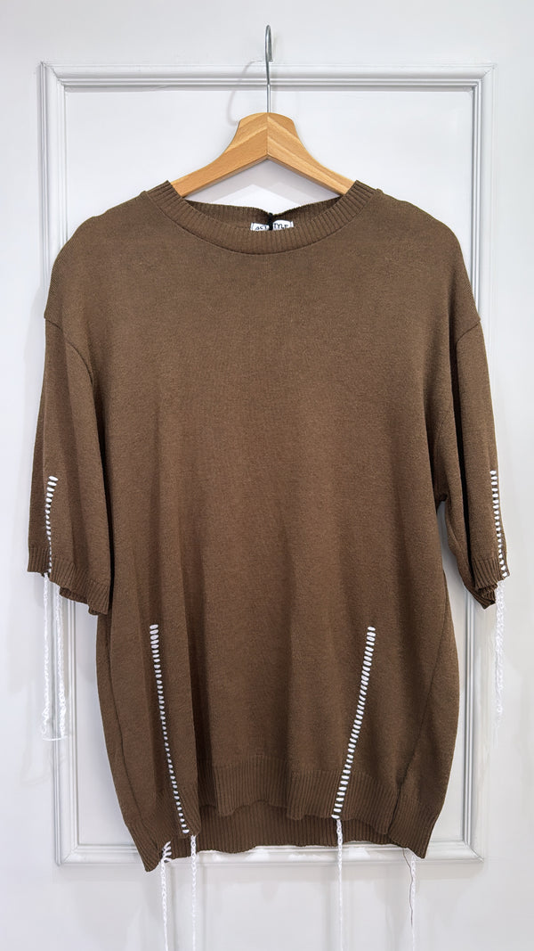 T-shirt brown