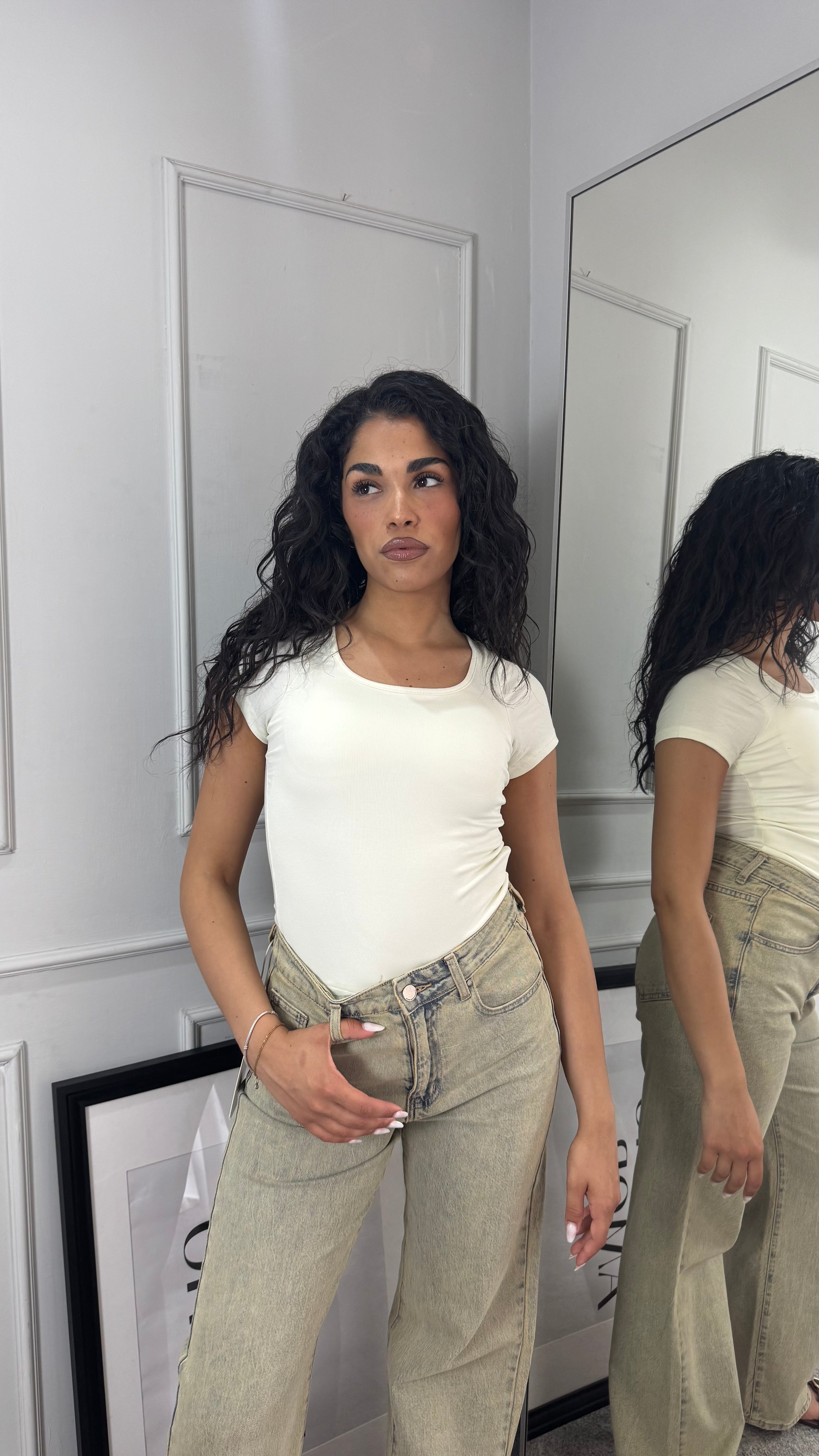 T-shirt con reggiseno