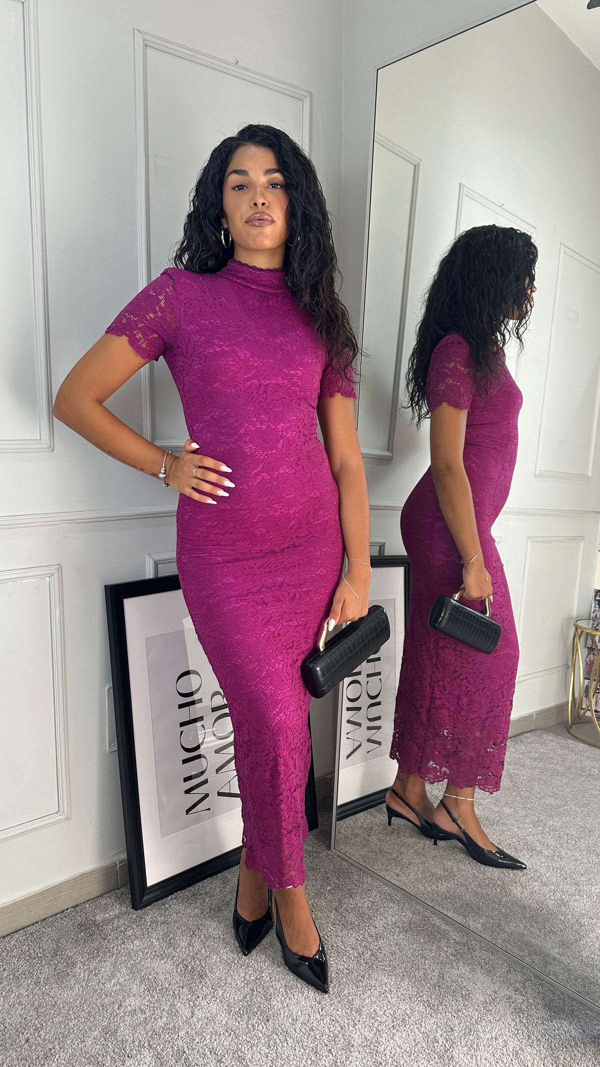 Abito in pizzo magenta