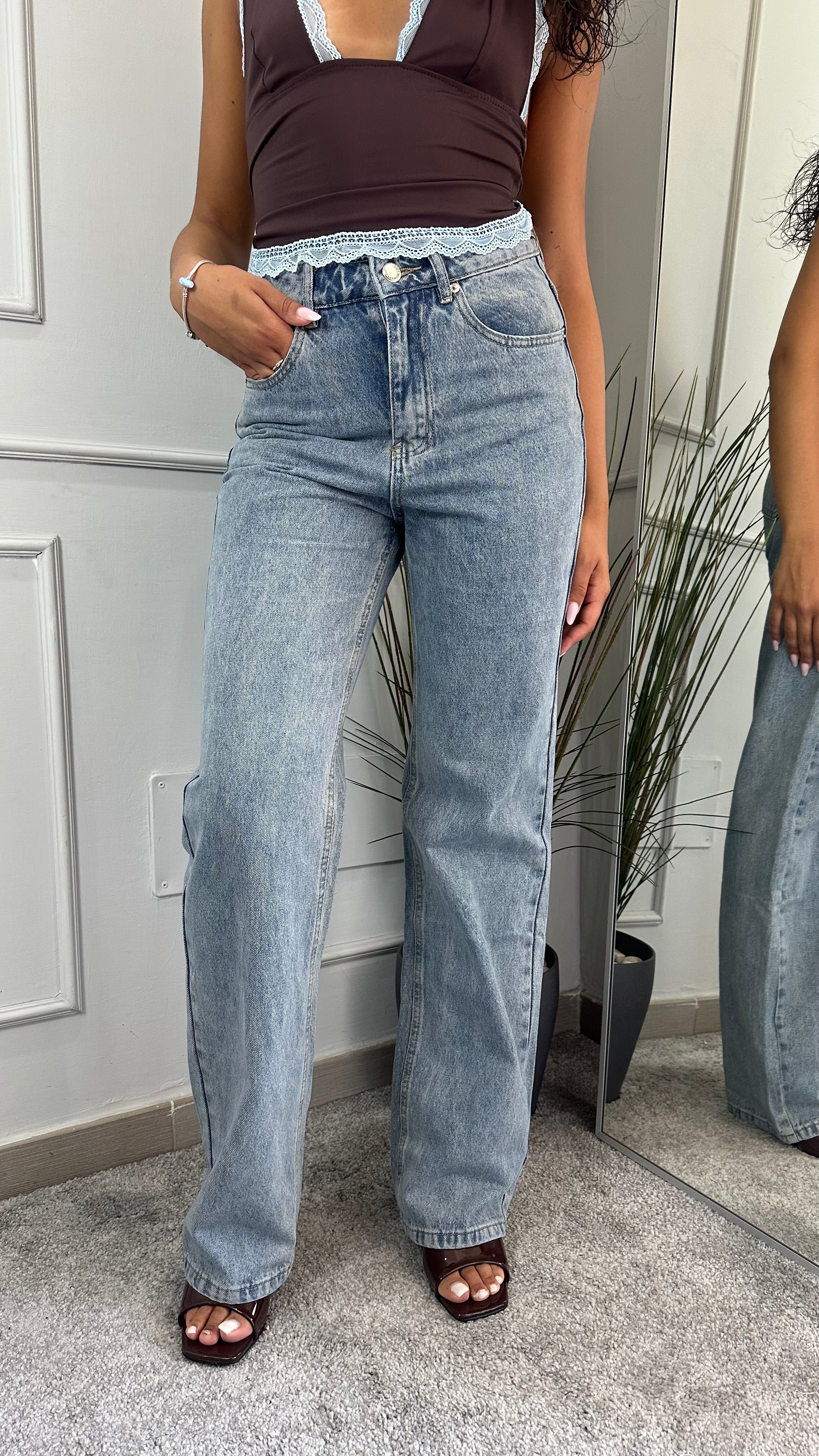 Jeans see