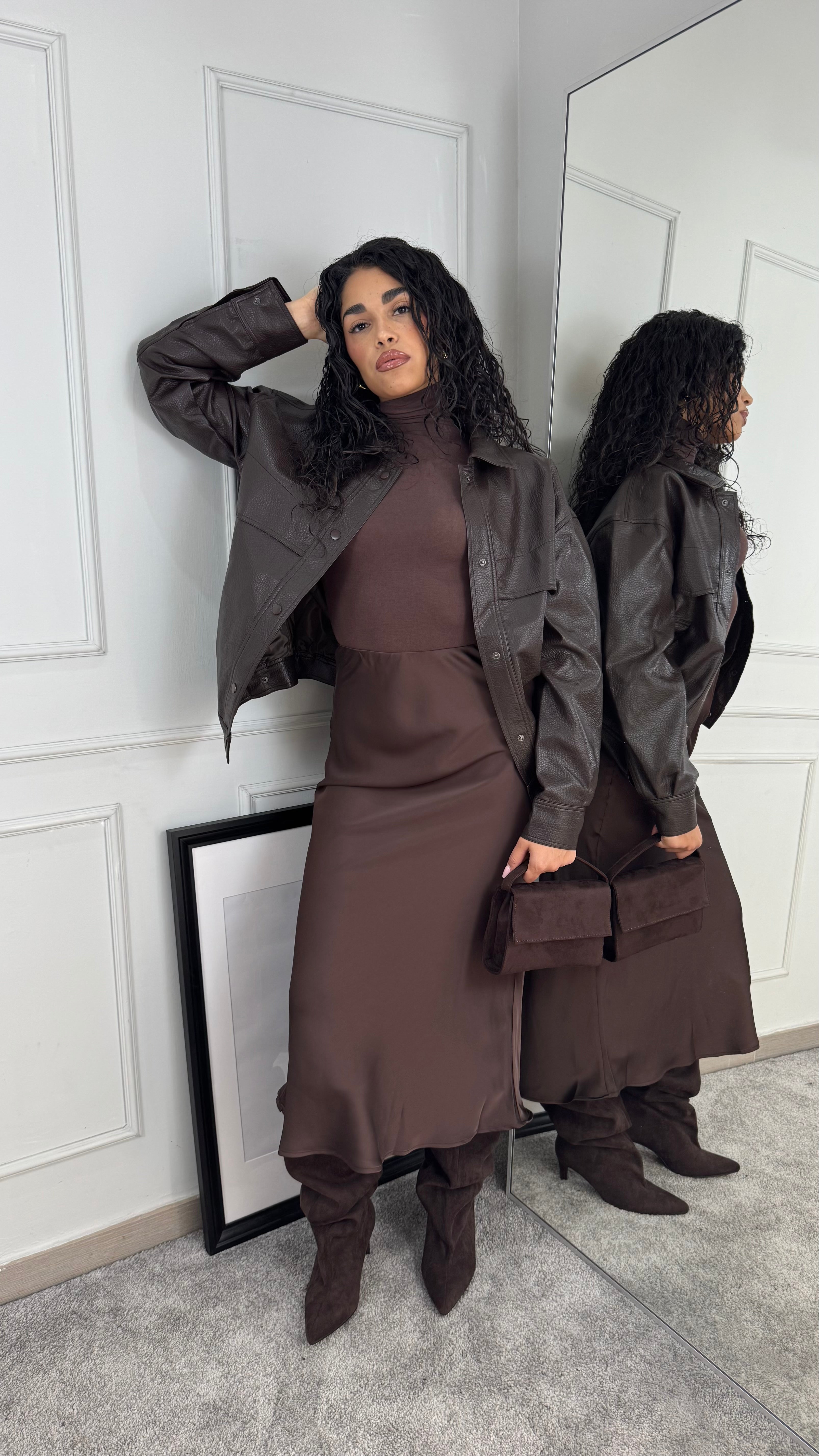 Gonna satin chocolate