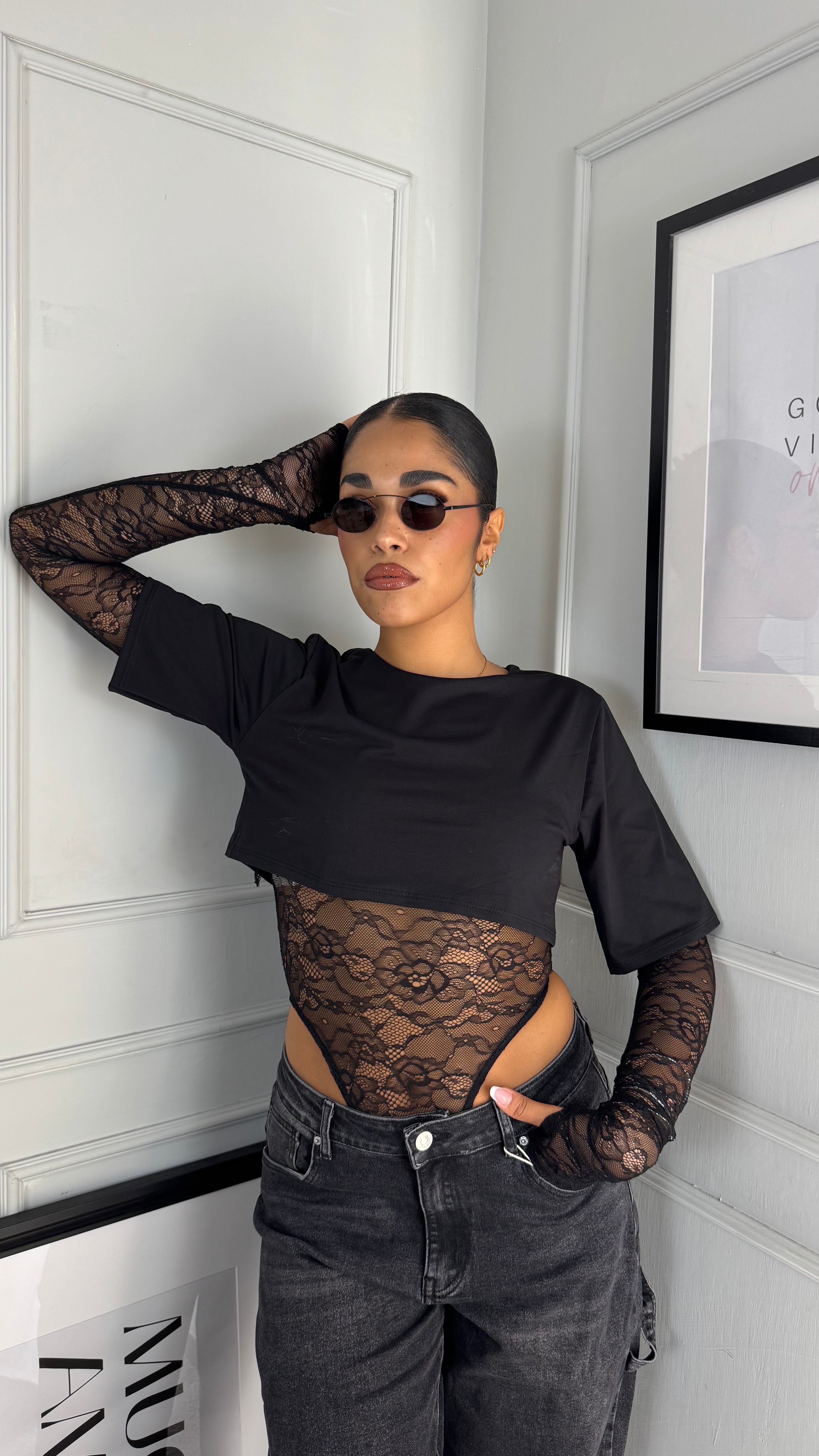 Body pizzo con t-shirt