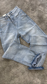 Jeans see