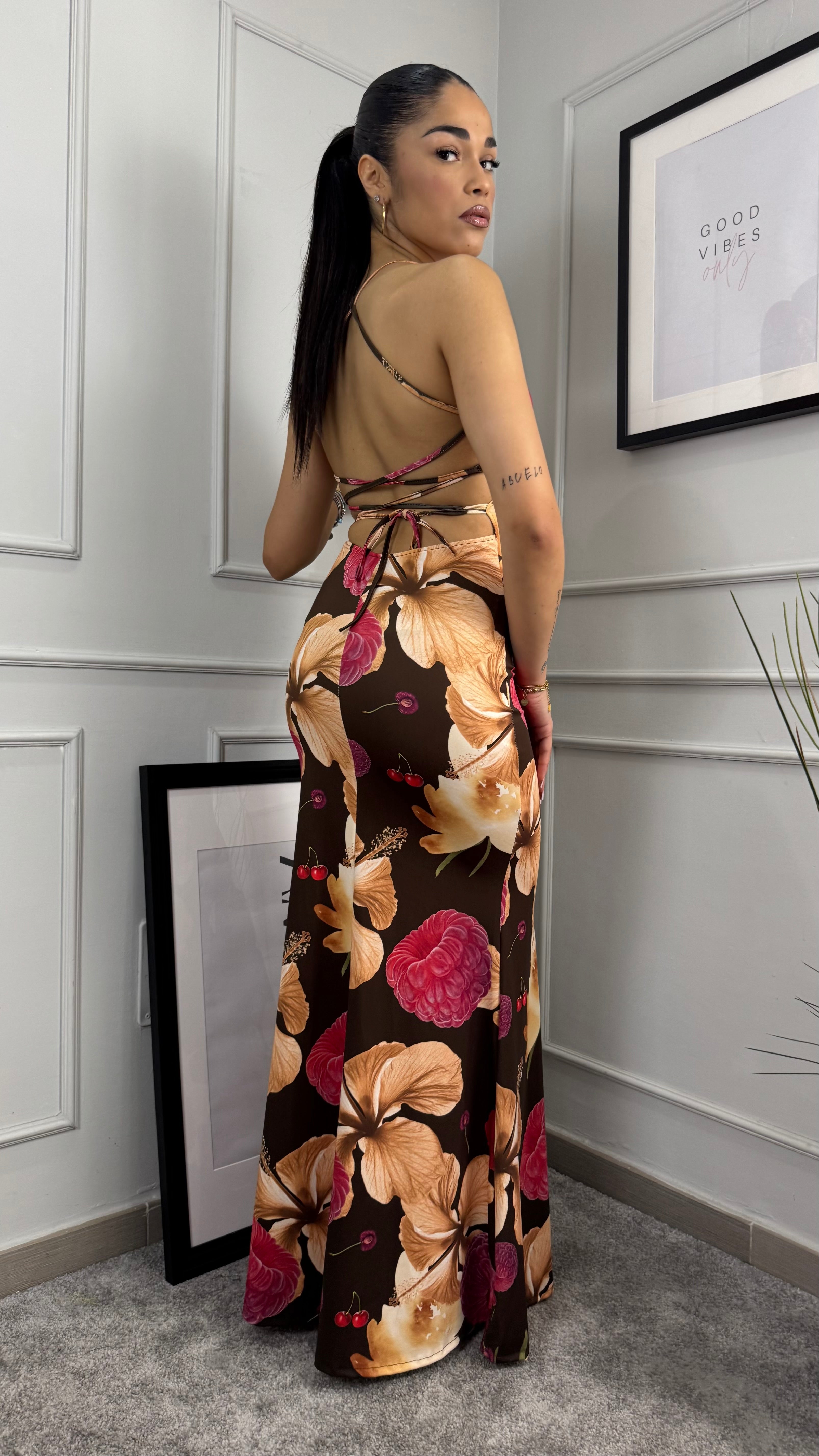 Abito flower brown